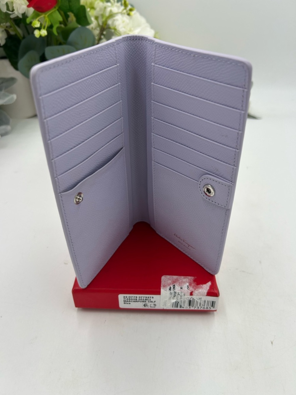 Women's Salvatore Ferragamo GANCINI bifold Wallet in light blue made in Italy - Picture 2 of 11